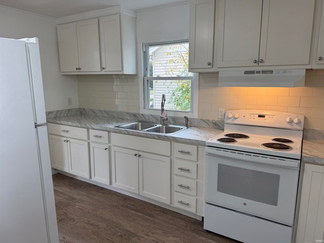 1152 E Chandler Avenue, Evansville, IN 47714