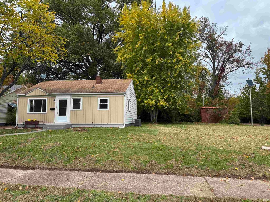 1152 E Chandler Avenue, Evansville, IN 47714