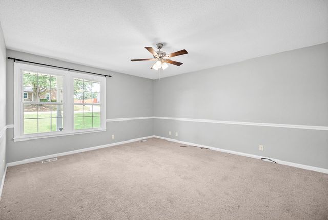 718 Jace Dr, Clarksville, TN 37040