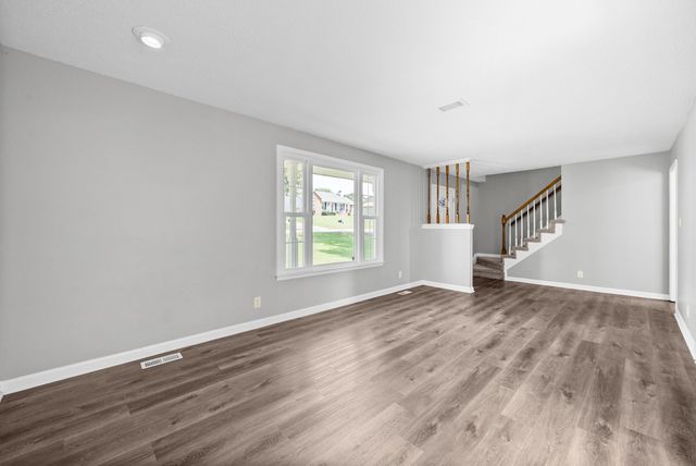 718 Jace Dr, Clarksville, TN 37040