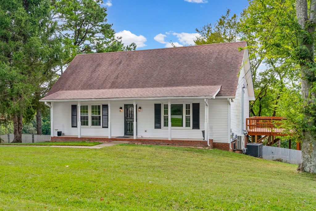 718 Jace Dr, Clarksville, TN 37040