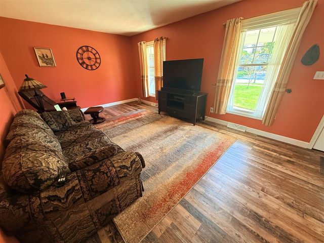 3101 Paris Park Drive, Grand Rapids, MI 49512