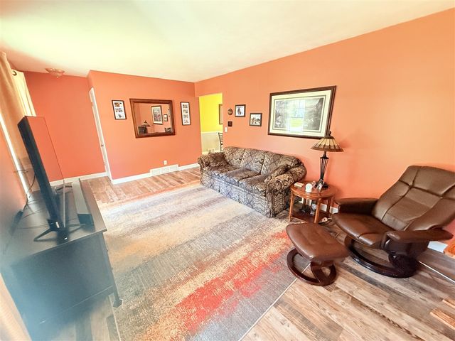 3101 Paris Park Drive, Grand Rapids, MI 49512