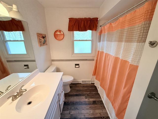 3101 Paris Park Drive, Grand Rapids, MI 49512
