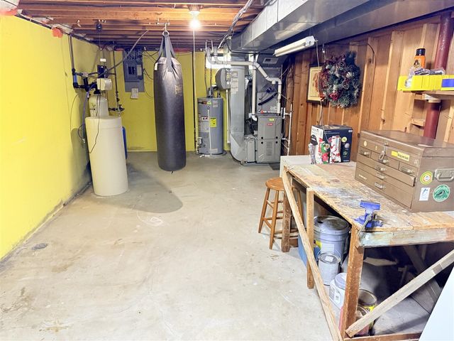 3101 Paris Park Drive, Grand Rapids, MI 49512