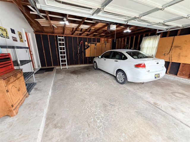3101 Paris Park Drive, Grand Rapids, MI 49512