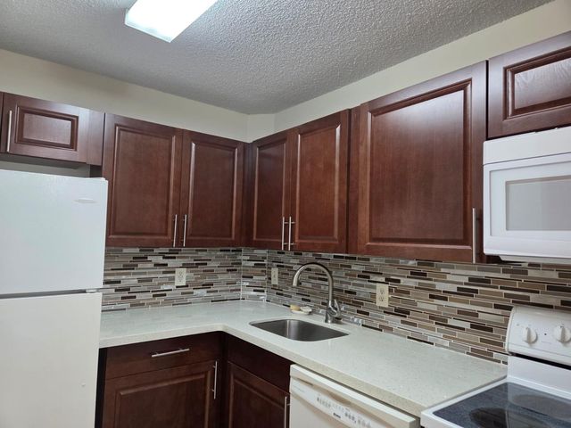 10709 Cleary Boulevard Unit 304, Plantation, FL 33324
