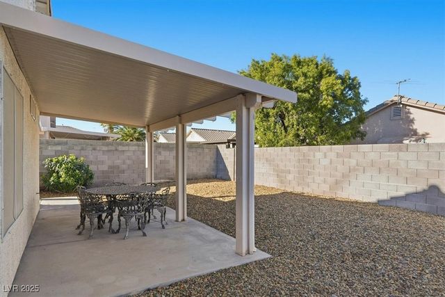 9016 Crooked Shell Avenue, Las Vegas, NV 89143