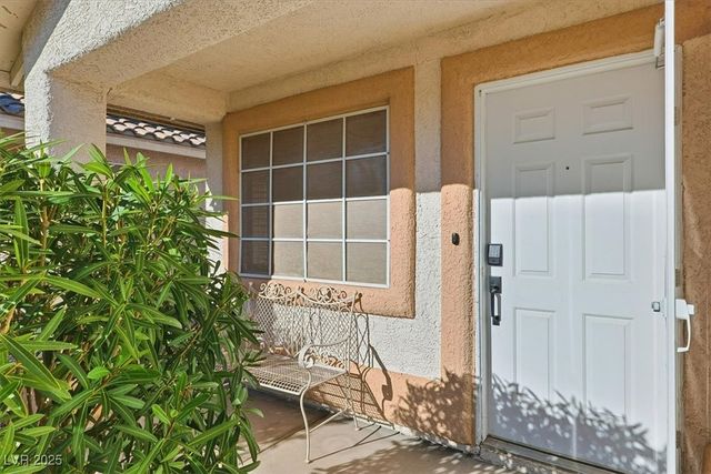 9016 Crooked Shell Avenue, Las Vegas, NV 89143