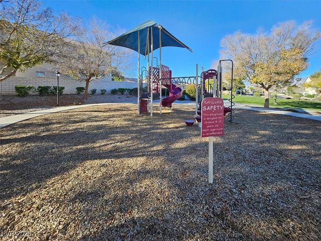 9016 Crooked Shell Avenue, Las Vegas, NV 89143