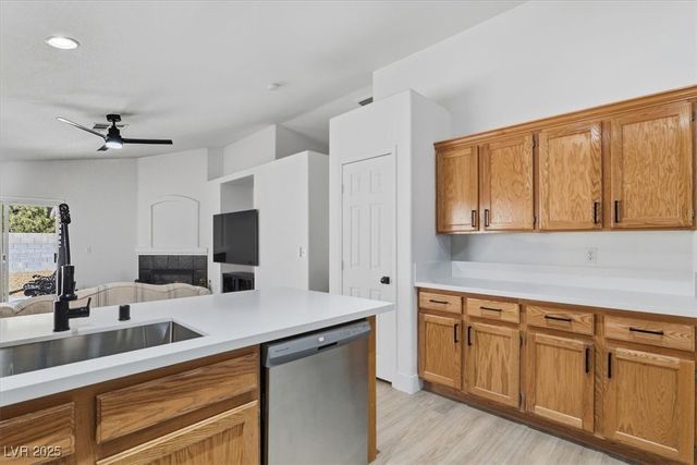 9016 Crooked Shell Avenue, Las Vegas, NV 89143