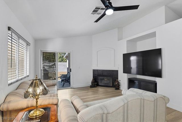 9016 Crooked Shell Avenue, Las Vegas, NV 89143