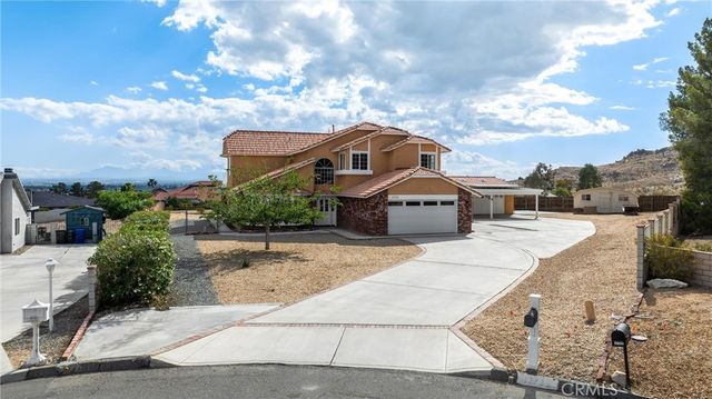 17725 Tude Lane, Apple Valley, CA 92307