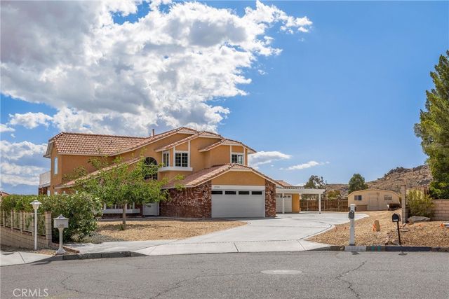 17725 Tude Lane, Apple Valley, CA 92307