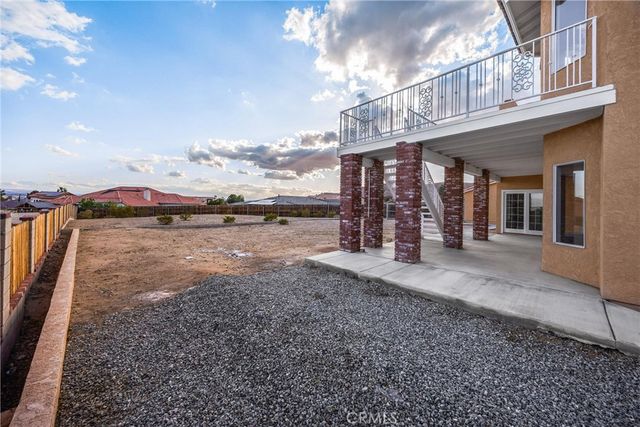 17725 Tude Lane, Apple Valley, CA 92307