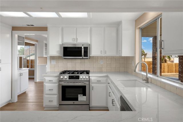 17725 Tude Lane, Apple Valley, CA 92307