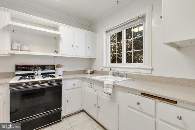 1244 MARTHA CUSTIS DR, Alexandria, VA 22302