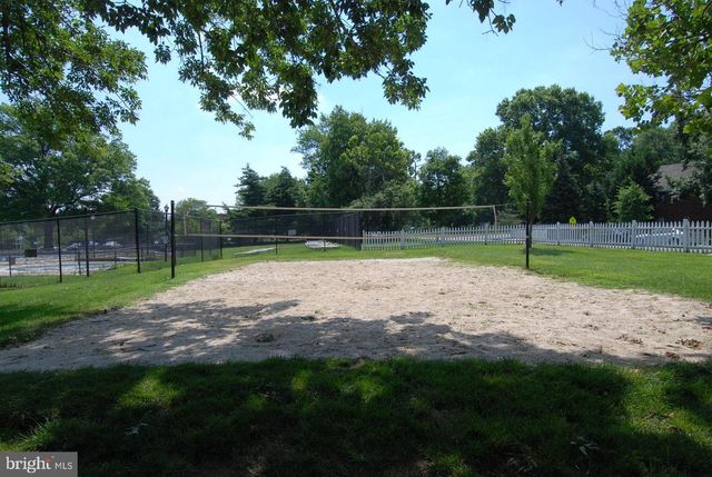 1244 MARTHA CUSTIS DR, Alexandria, VA 22302