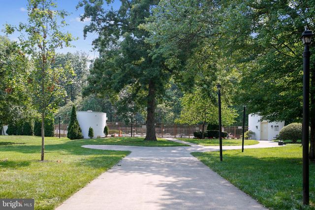 1244 MARTHA CUSTIS DR, Alexandria, VA 22302