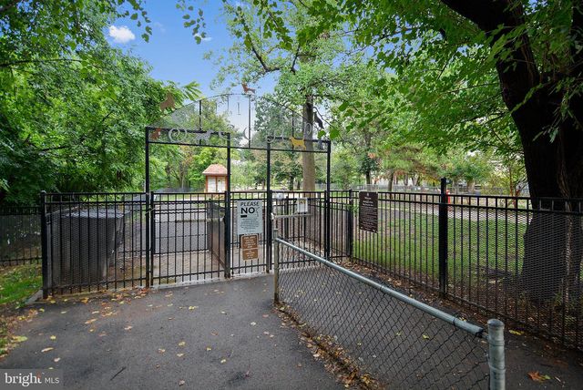 1244 MARTHA CUSTIS DR, Alexandria, VA 22302