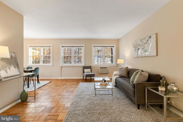 1244 MARTHA CUSTIS DR, Alexandria, VA 22302