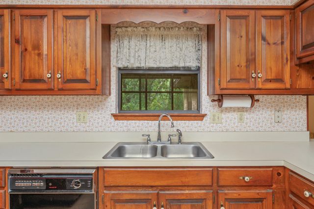 2435 Rocky Shores Drive, Niceville, FL 32578
