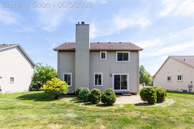 141 Woodslee Drive, Troy, MI 48083