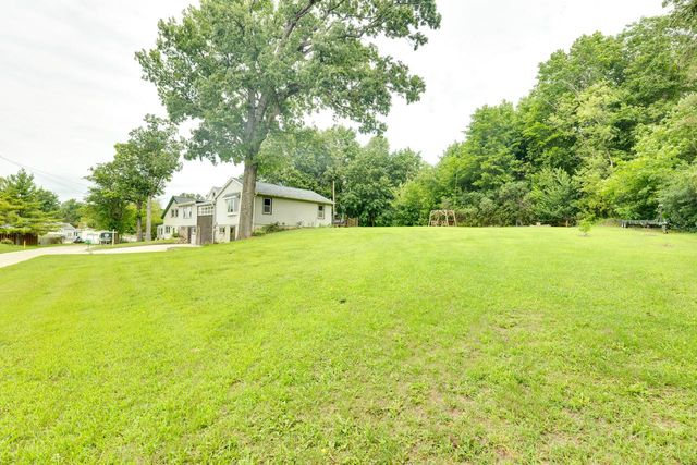 W345S10334 Wambold ROAD, Mukwonago, WI 53149