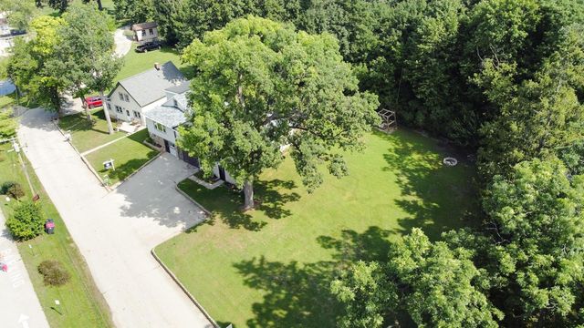 W345S10334 Wambold ROAD, Mukwonago, WI 53149