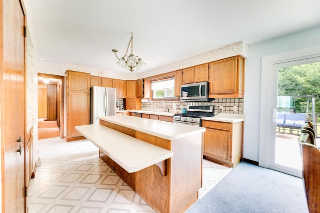 W345S10334 Wambold ROAD, Mukwonago, WI 53149