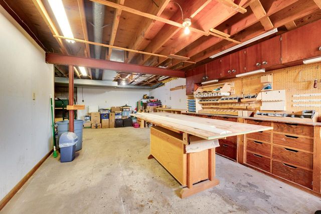 W345S10334 Wambold ROAD, Mukwonago, WI 53149