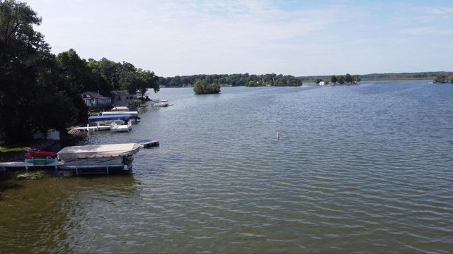 W345S10334 Wambold ROAD, Mukwonago, WI 53149