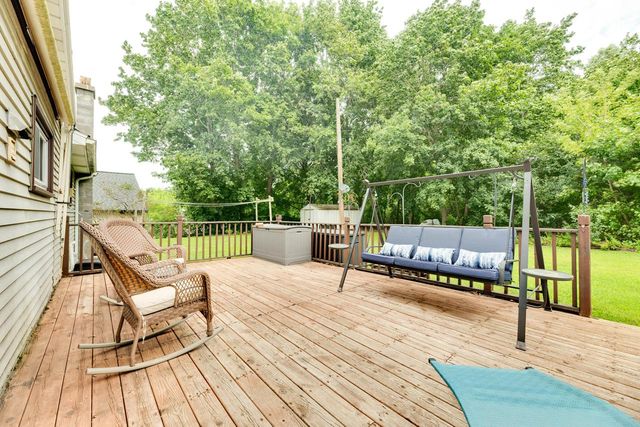 W345S10334 Wambold ROAD, Mukwonago, WI 53149