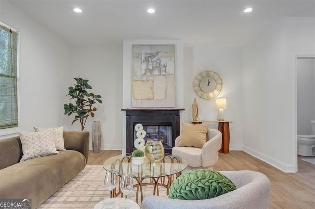 5429 E Mountain Street, Stone Mountain, GA 30083