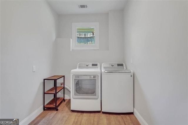 5429 E Mountain Street, Stone Mountain, GA 30083