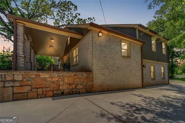5429 E Mountain Street, Stone Mountain, GA 30083