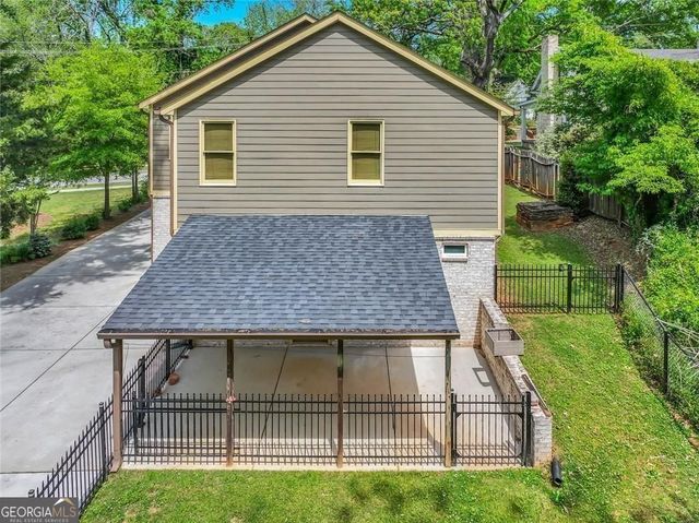 5429 E Mountain Street, Stone Mountain, GA 30083