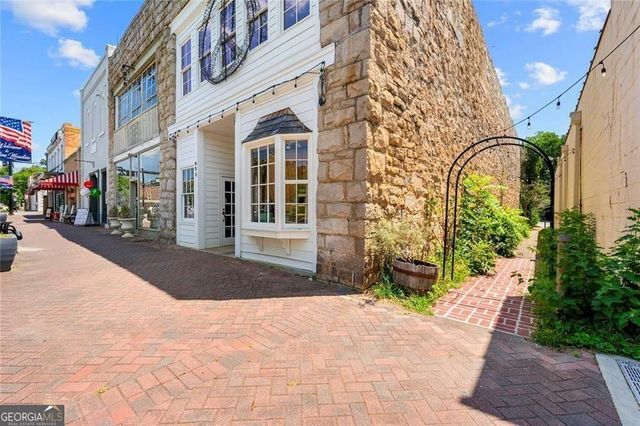 5429 E Mountain Street, Stone Mountain, GA 30083