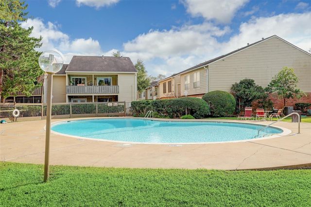 5005 Georgi Lane 36, Houston, TX 77092