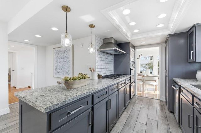 1179 Park Pacifica Avenue, Pacifica, CA 94044