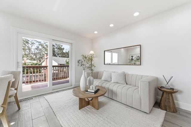 1179 Park Pacifica Avenue, Pacifica, CA 94044