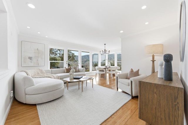 1179 Park Pacifica Avenue, Pacifica, CA 94044