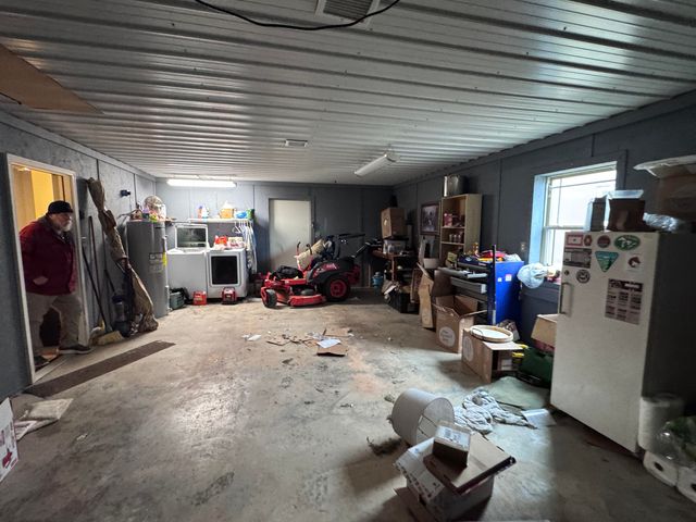 9893 E 550 Road, Rose, OK 74364