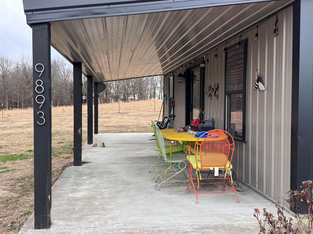 9893 E 550 Road, Rose, OK 74364