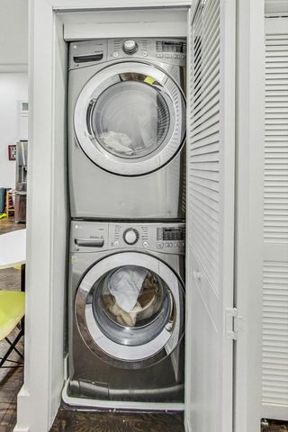 1847 N Kedzie Avenue 1N, Chicago, IL 60647