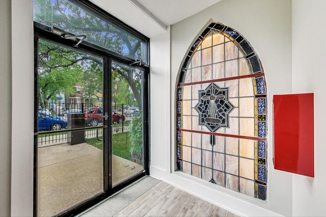 1847 N Kedzie Avenue 1N, Chicago, IL 60647