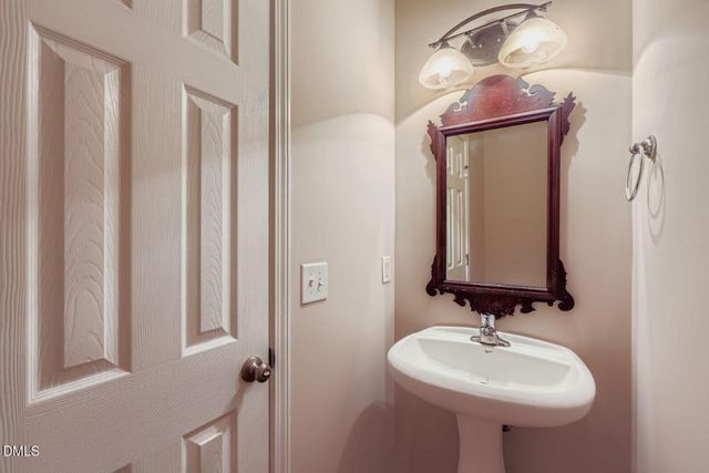 2114 Gillwell Lane, Fuquay Varina, NC 27526