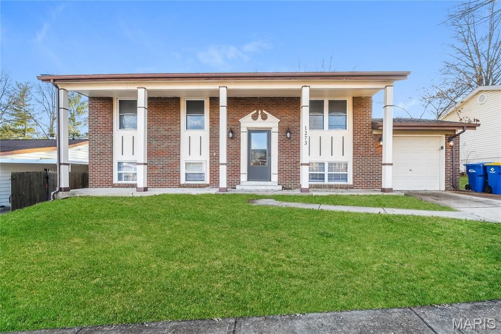 1273 Green Falls Drive, St Louis, MO 63026