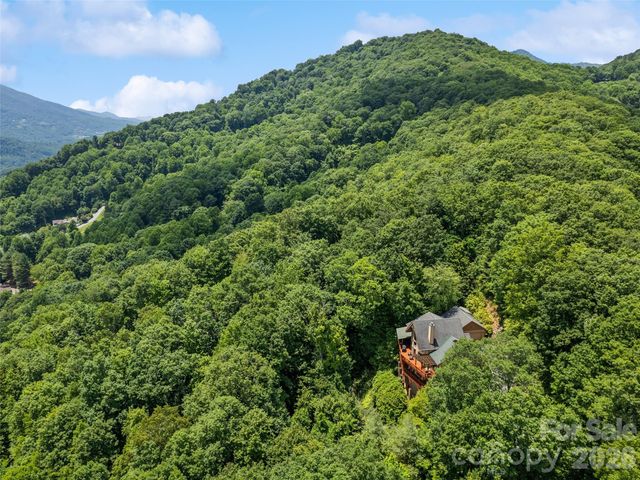48 Hawks Lift Drive, Waynesville, NC 28786