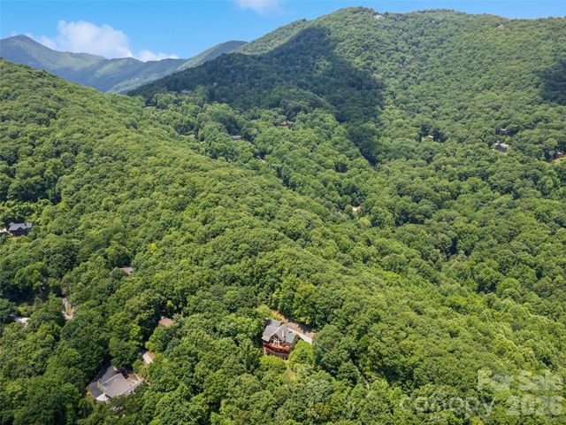 48 Hawks Lift Drive, Waynesville, NC 28786